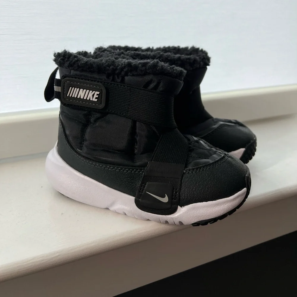 Nike Flex Advance Toddler Shoe 8C